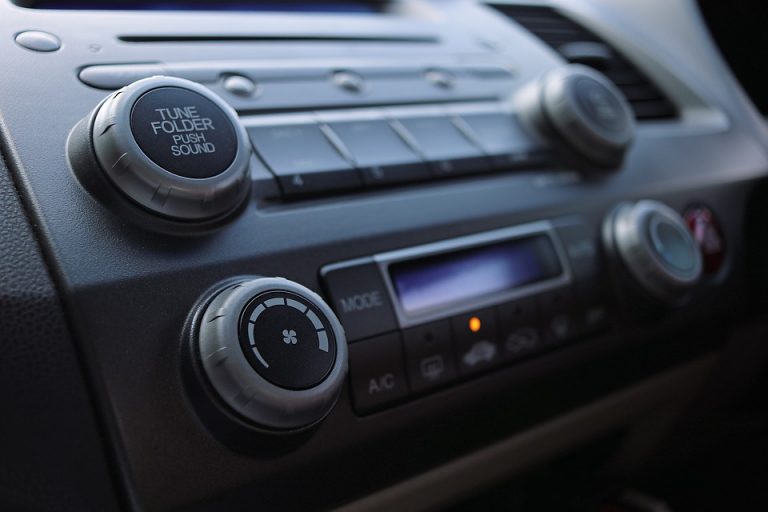 audio-3789704_960_720
