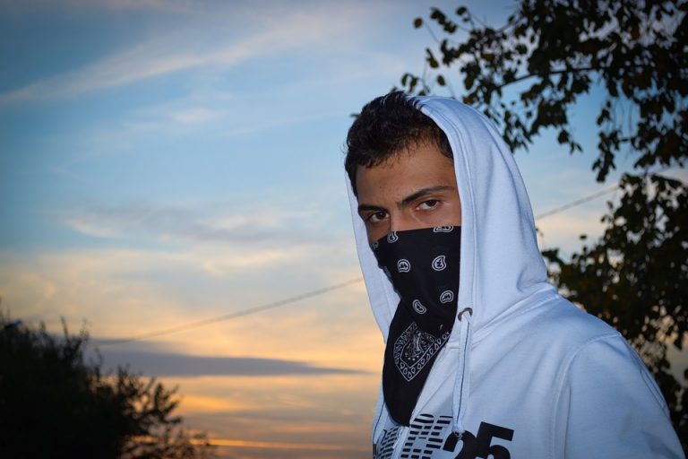 gangster-1258632_960_720