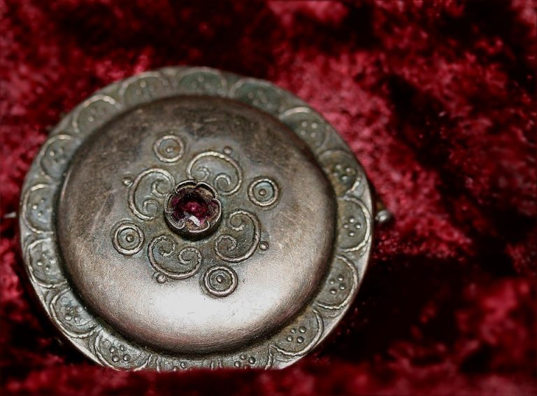 jewellery-905110_960_720