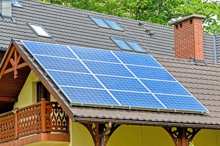 solar-panels-1477987_960_720 (1)