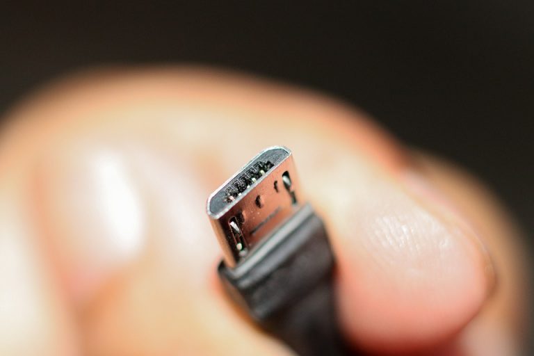 micro-usb-4491511_960_720
