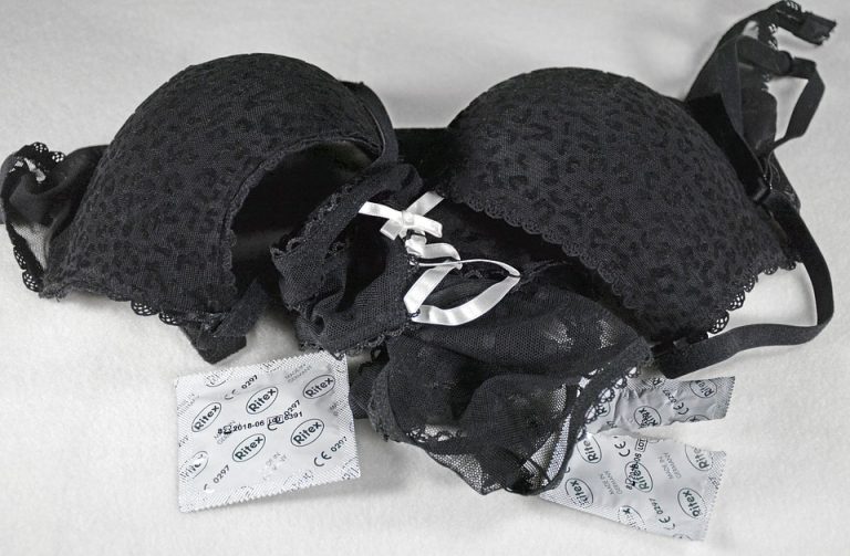 sex-2773822_960_720