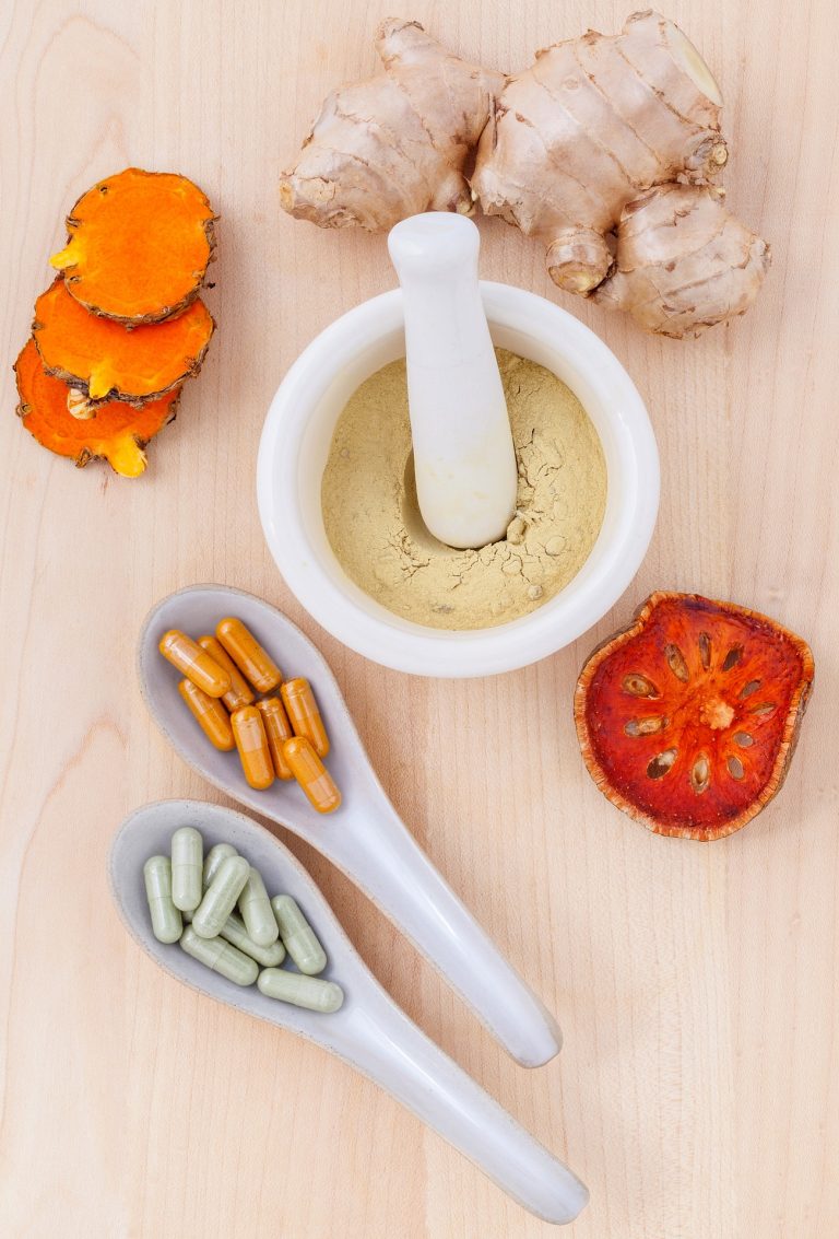 alternative-medicine-906144_1920