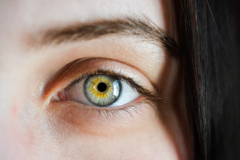 eye-2340806_1920