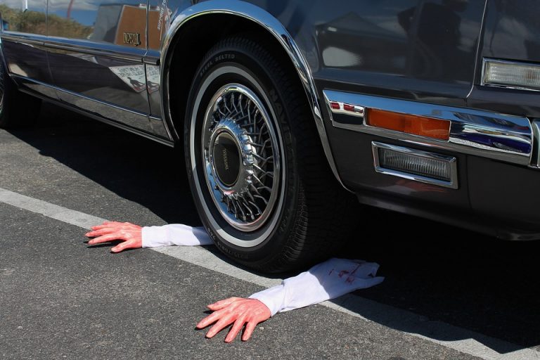 severed-arms-1785022_960_720
