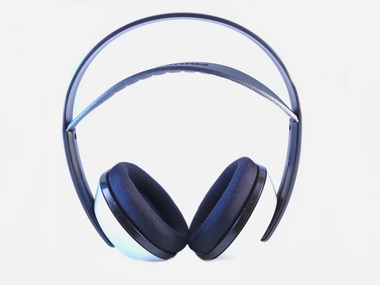 headphones-15600_960_720