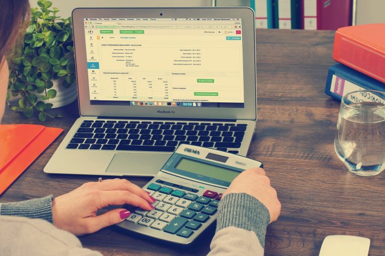 bookkeeping-615384_1920 (2)