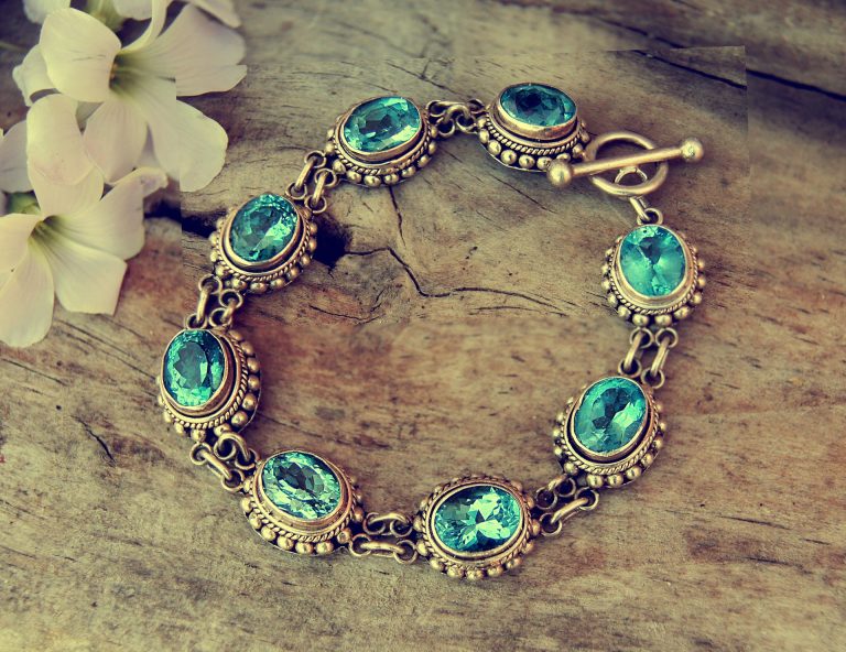 bracelet-1198740_1920 (1)