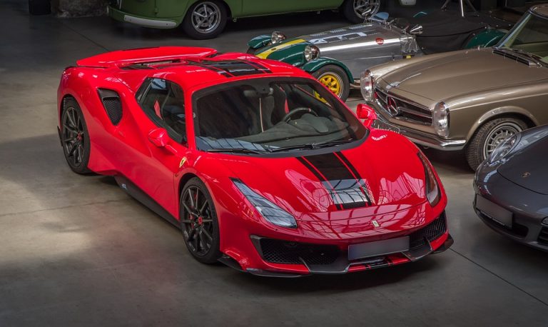 ferrari-6615334_960_720