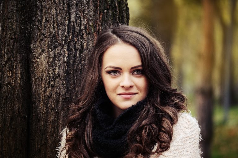 girl-2008401_1920