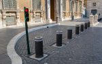 3 Things You Need To Know About Parking Bollards For Your Driveway