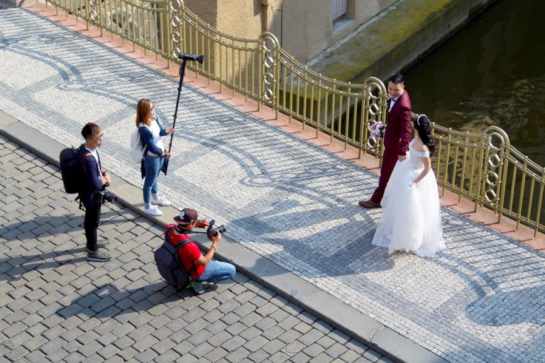 bride-4264676_960_720