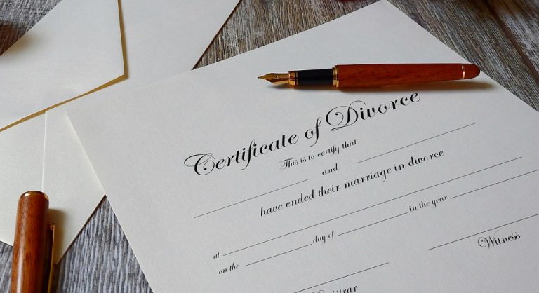 divorce-5798968_960_720