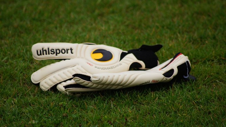 football-3532755_960_720