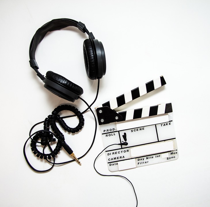 headphones-4223911_960_720