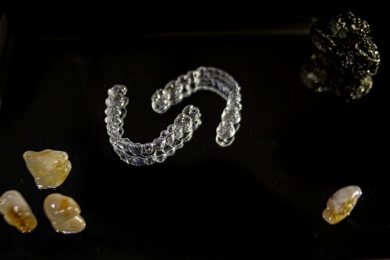 invisalign-6551507_960_720