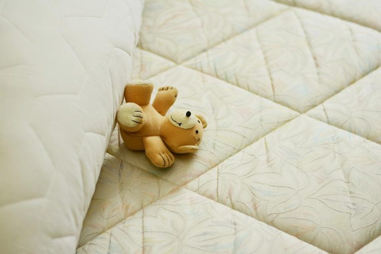 mattress-2489612_960_720