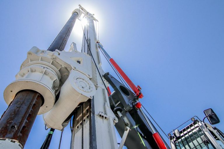 piling-rig-4429042_960_720