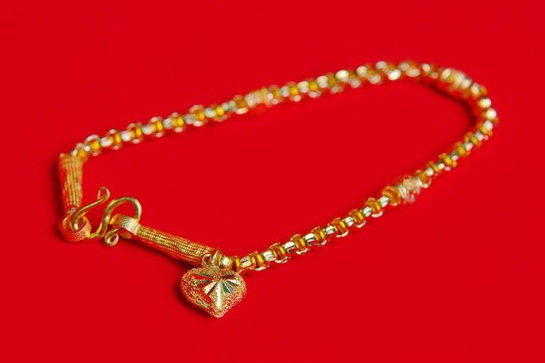 gold-2342070_960_720