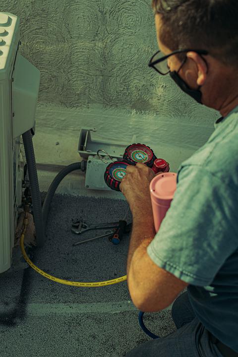 man-5910031_960_720