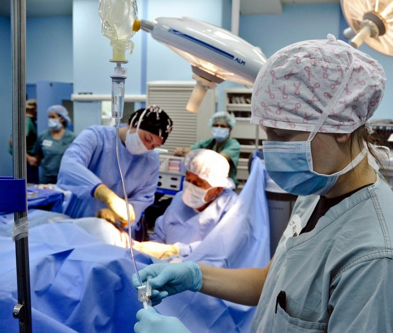 surgery-79584_960_720