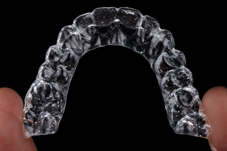 aligner-7169868_1920