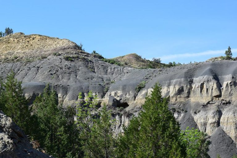 bentonite-clay-3493210_960_720
