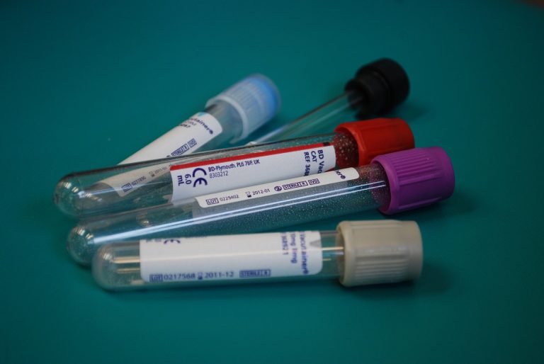 lab-g2b31b2102_1920