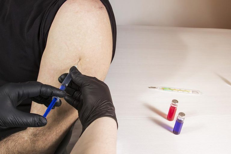 vaccination-6392484_960_720