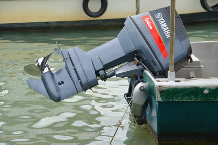 outboard-1434925_960_720