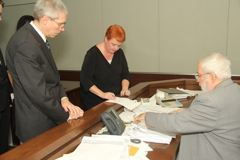 court-615397_960_720