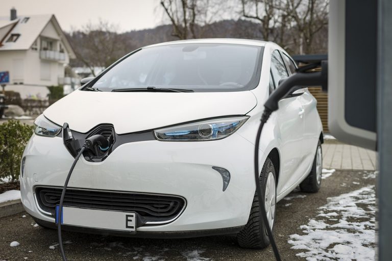 electric-car-3935946_960_720