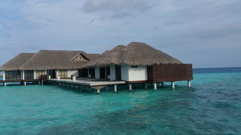 maldives-2312008_1920