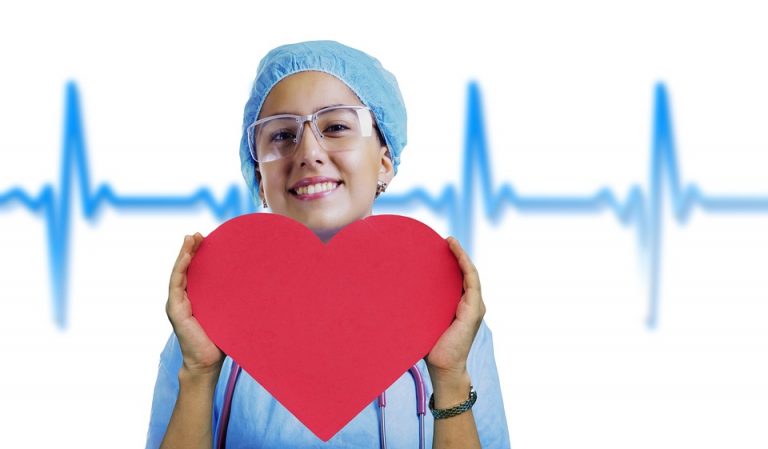 nurse-3624461_960_720