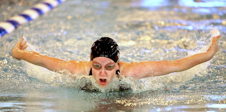 swimmer-1477650_960_720