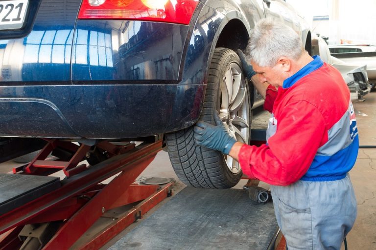 auto-repair-984946_960_720