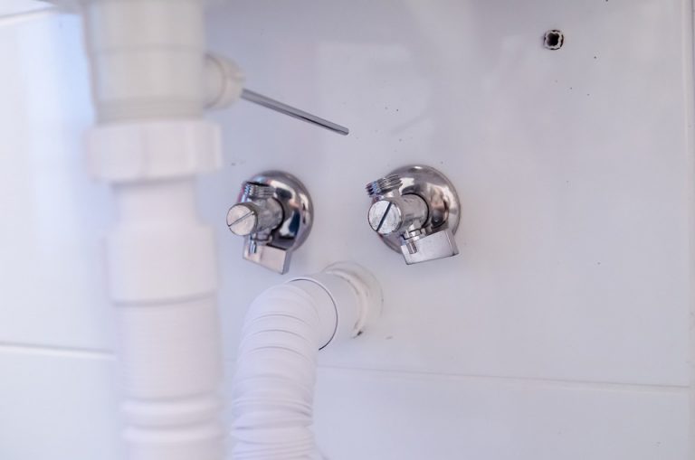 plumber-2788331_960_720