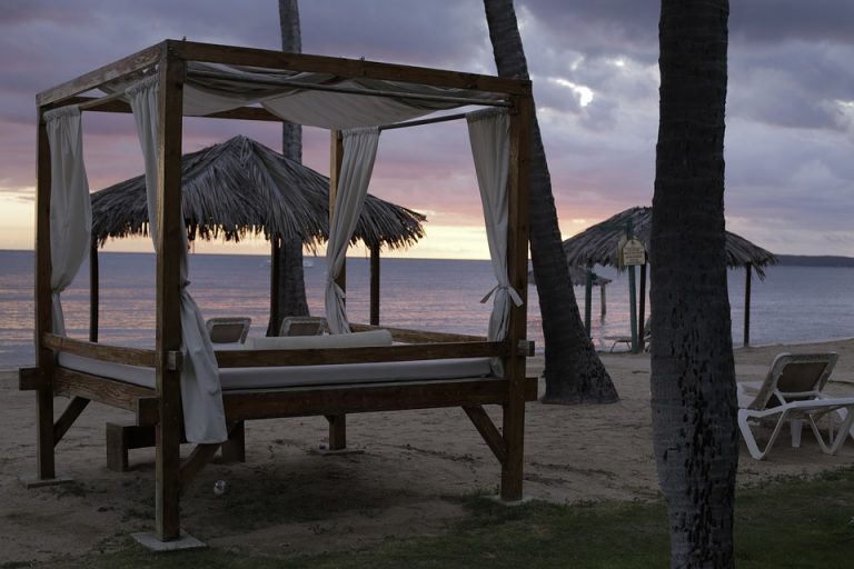 beach-2701431_960_720