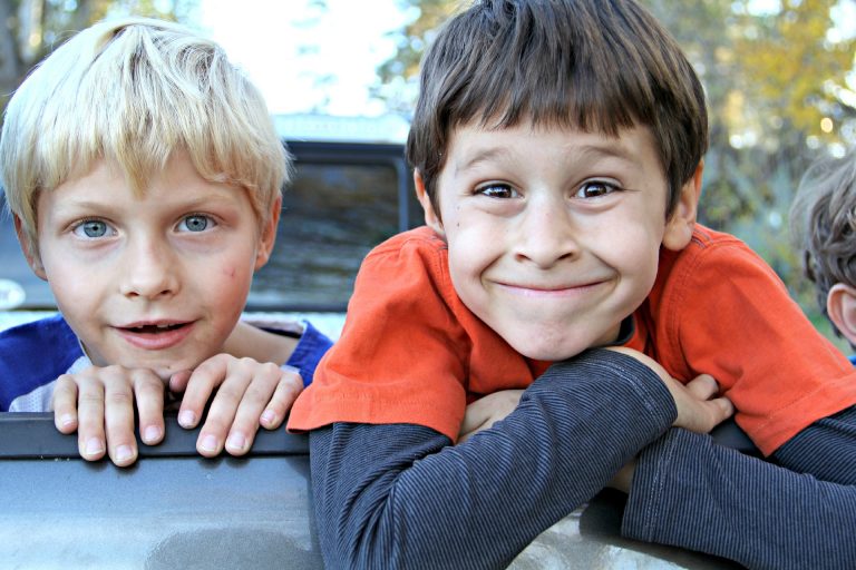 boys-286179_1920