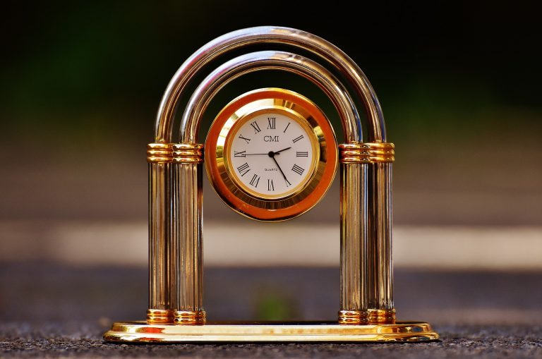 clock-1743444_1920