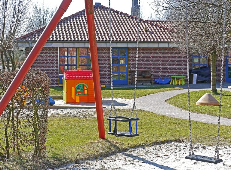 kindergarten-1322559_1920