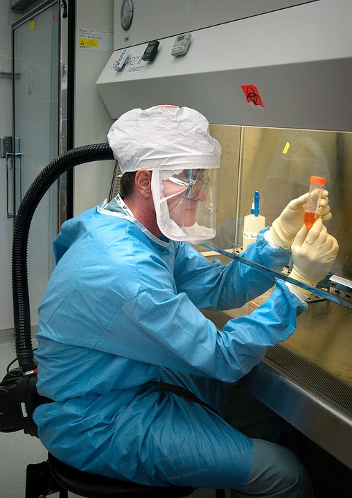 microbiologist-1332292_960_720