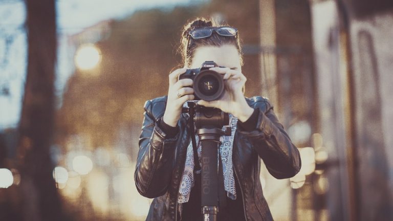 photographer-2179204_960_720