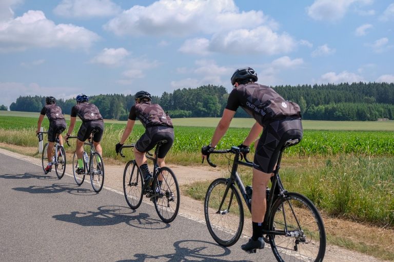 road-bike-3469503_960_720