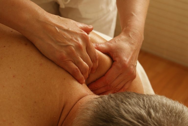 massage-389716_1280 (1)