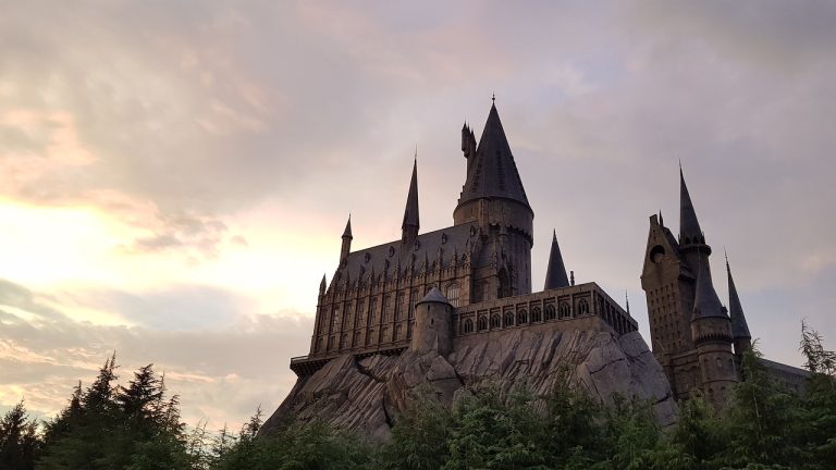 castle-3826771_1280
