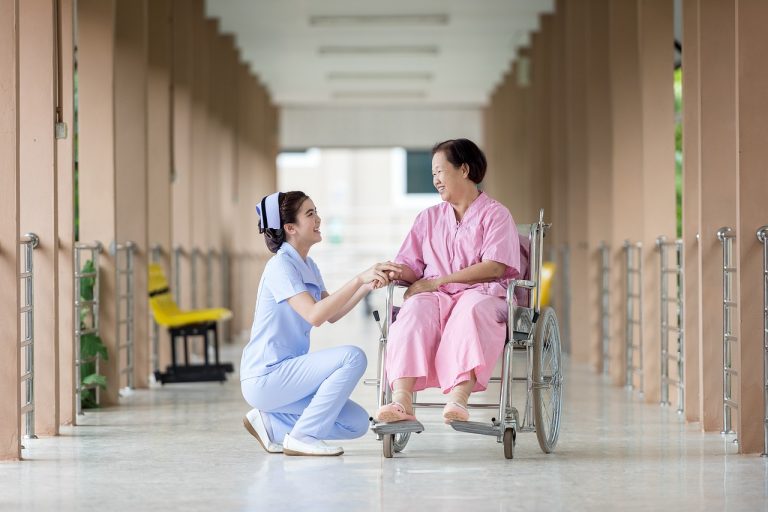 nurse-1822460_1280 (1)