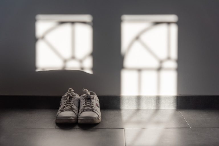 shoes-7103597_1280