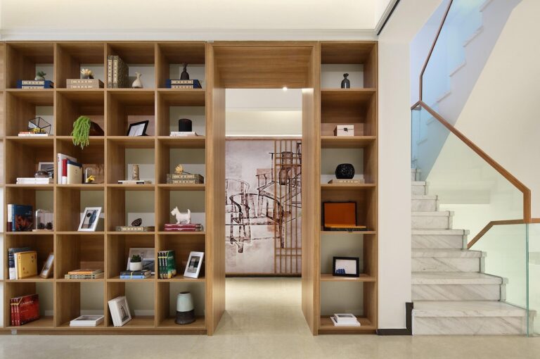 bookshelf-3059815_1280