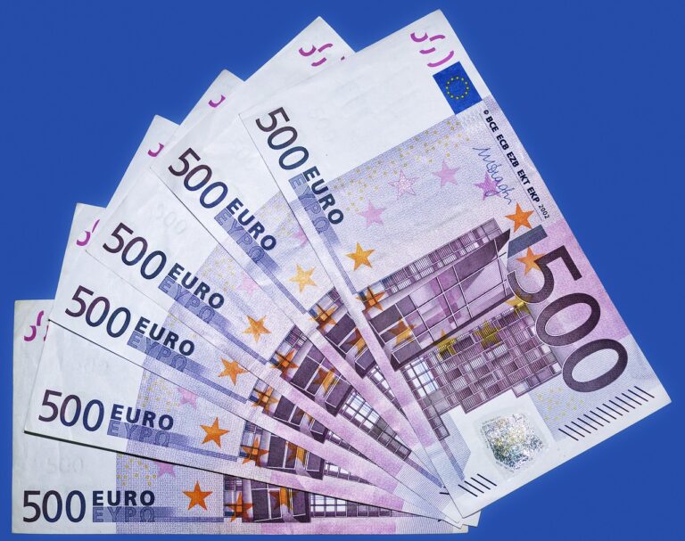 euro-2858951_1280